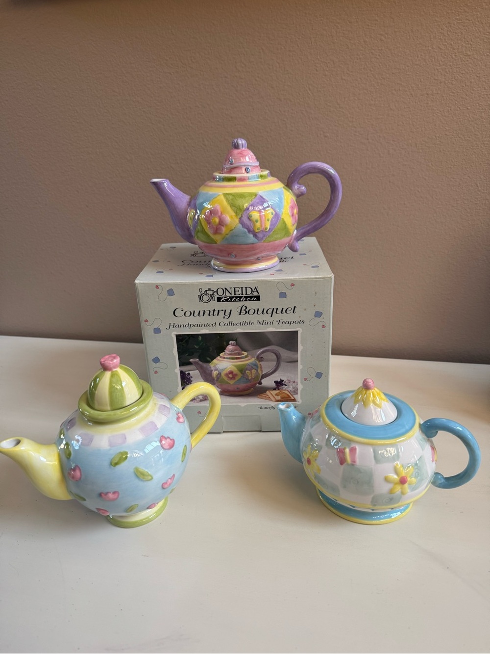 Oneida Country Bouquet Mini Teapot Set of 3- hand painted collectibles vintage